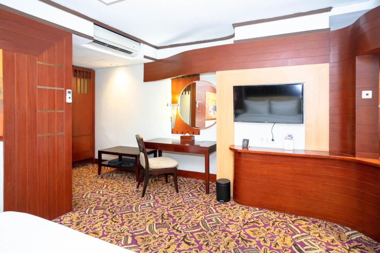 Hotel Savoy Homann Μπαντούνγκ Εξωτερικό φωτογραφία