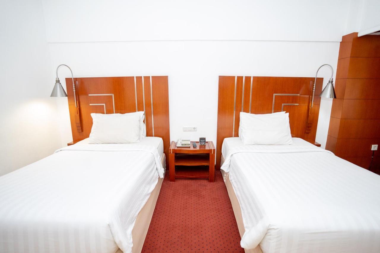 Hotel Savoy Homann Μπαντούνγκ Εξωτερικό φωτογραφία