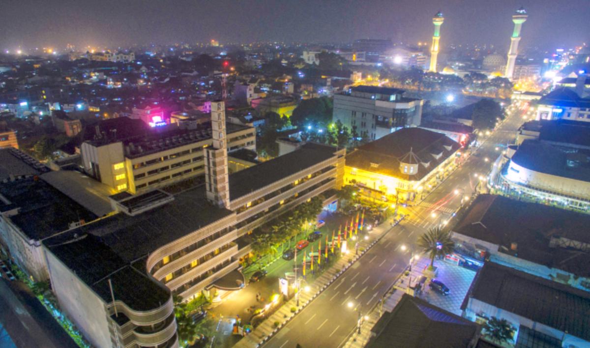 Hotel Savoy Homann Μπαντούνγκ Εξωτερικό φωτογραφία