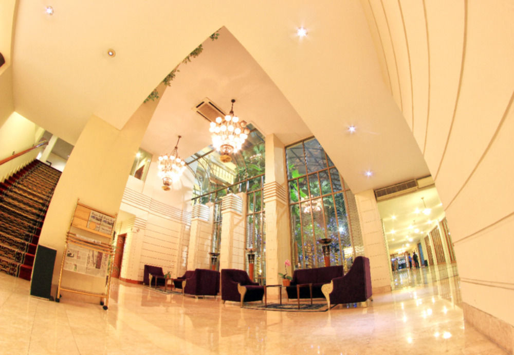 Hotel Savoy Homann Μπαντούνγκ Εξωτερικό φωτογραφία