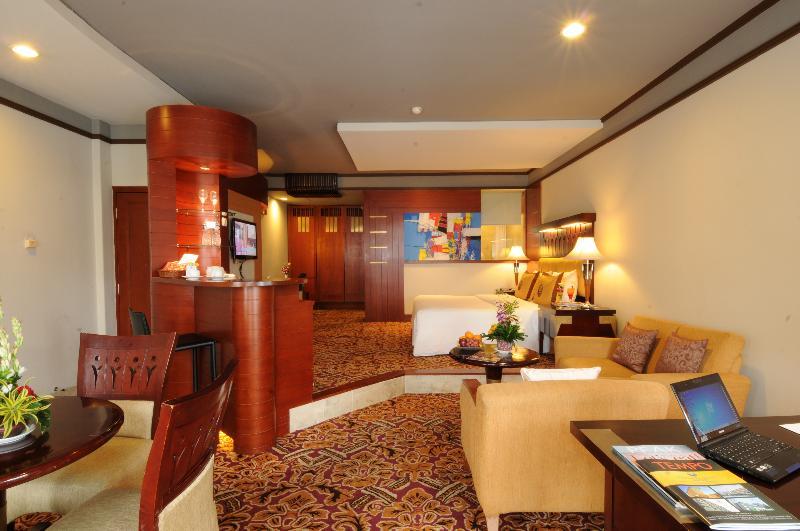 Hotel Savoy Homann Μπαντούνγκ Εξωτερικό φωτογραφία